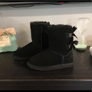 Black Ugg Boots Short Bailey Bow
